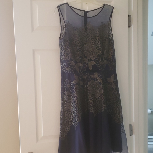 Tahari blue and gold prom dress size 10 - Picture 1 of 5